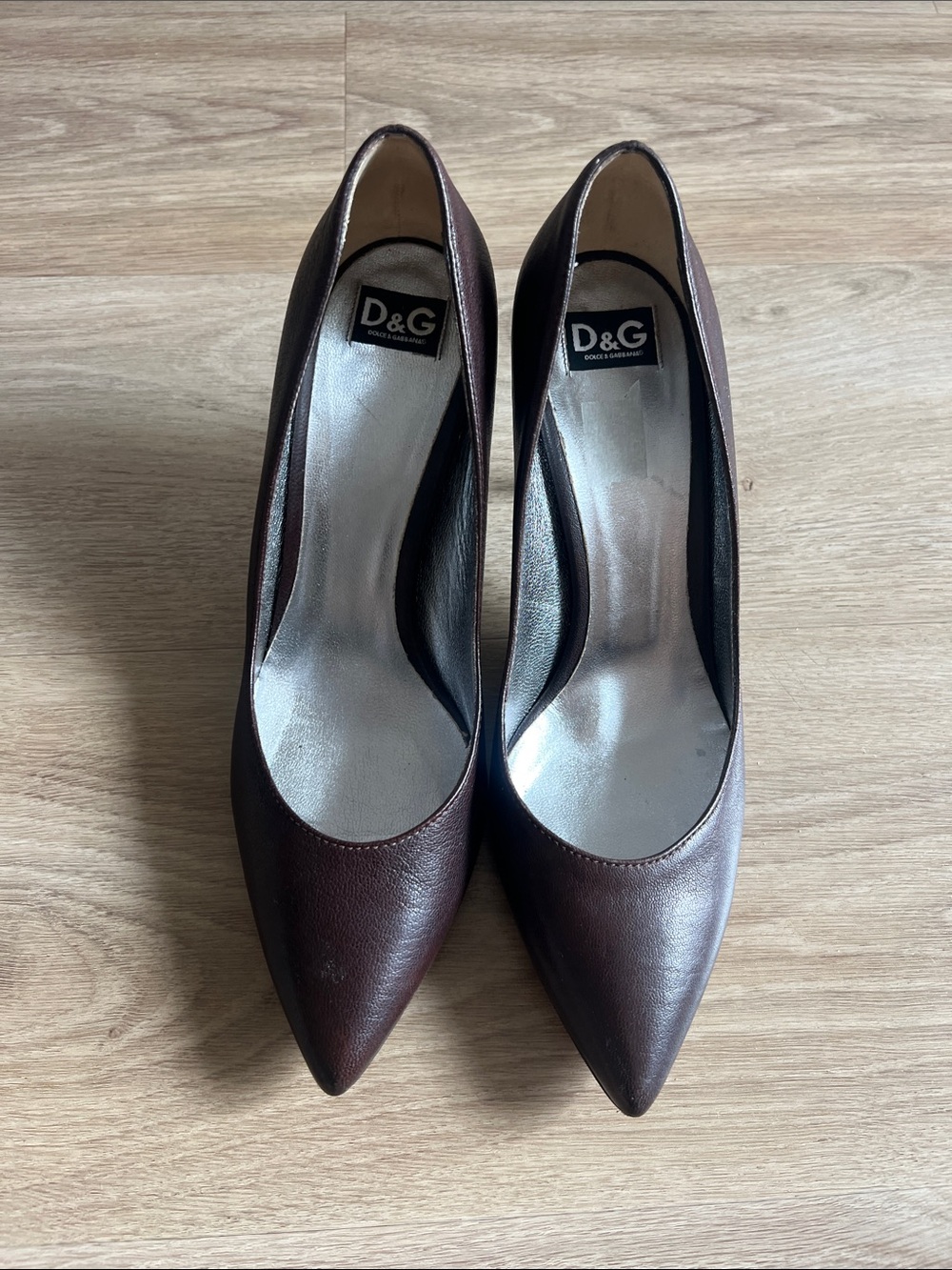 Dolce & Gabbana Brown Pointed-Toe Leather Heels with wood stacked heel 39
